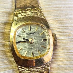 Seiko vintage lady watch